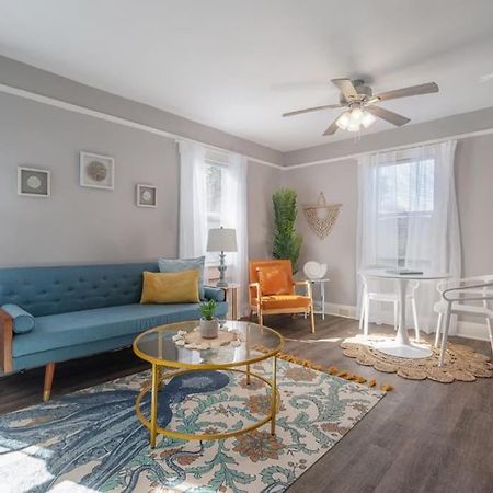 Serene Beachy Bungalow With Large Screened Porch! 坦帕 外观 照片